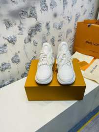 Picture of Louis Vuitton Shoes _SKULVsz35-405cmmnf056617801